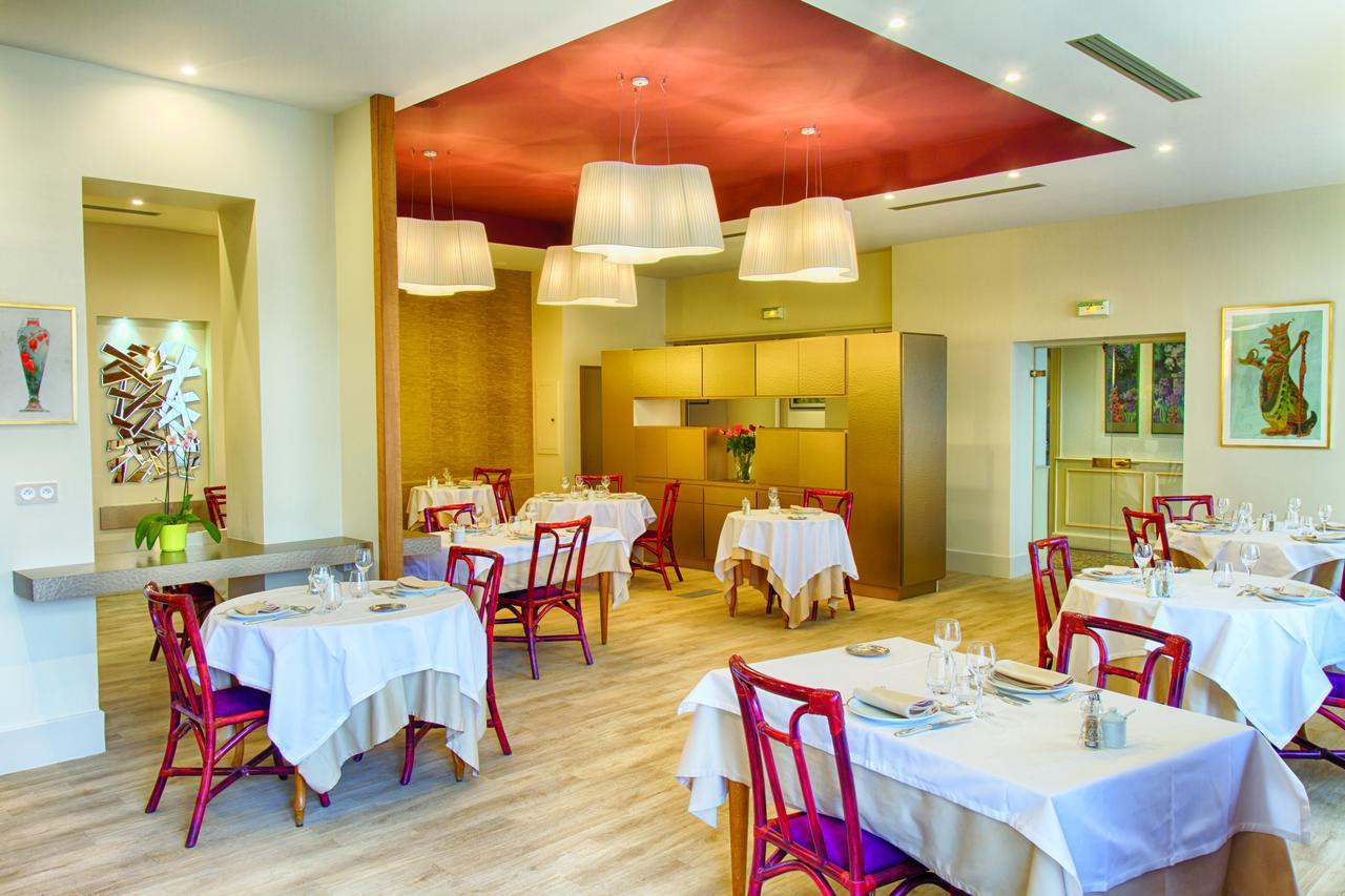 Hotel Restaurant Le Parc Moulins  Extérieur photo