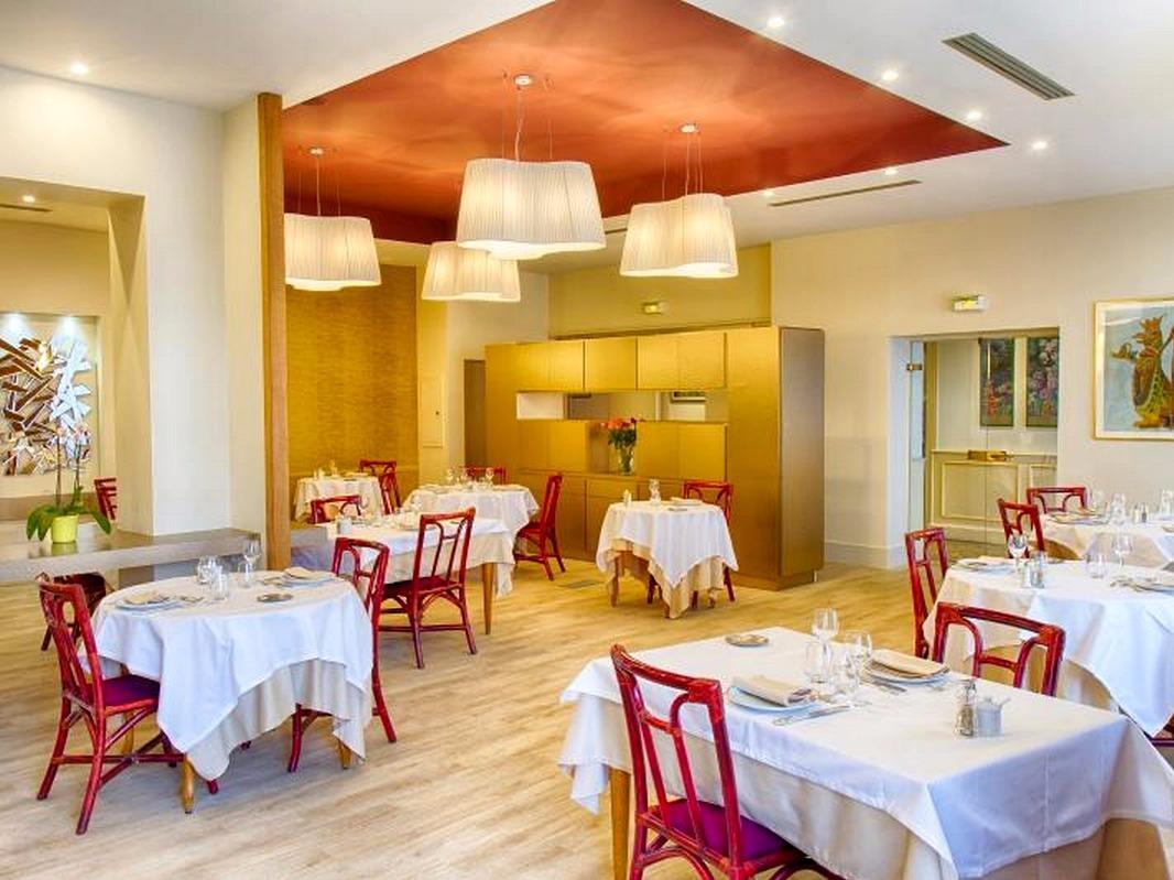 Hotel Restaurant Le Parc Moulins  Extérieur photo