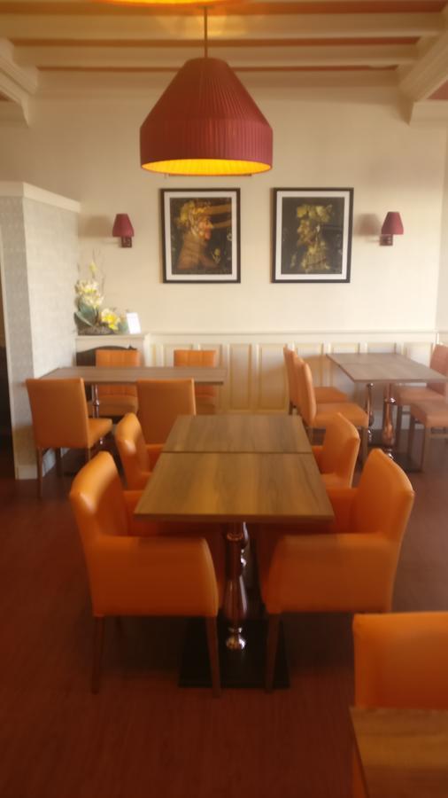 Hotel Restaurant Le Parc Moulins  Extérieur photo