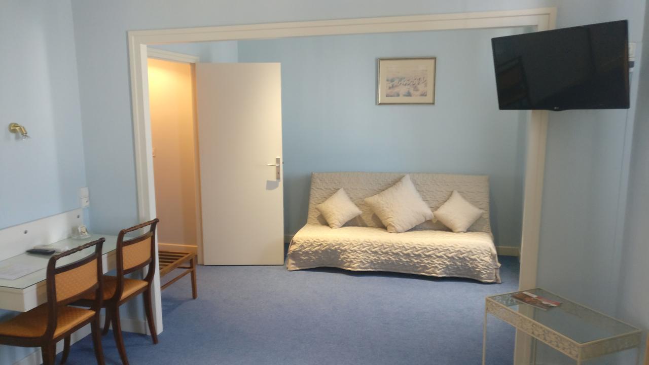Hotel Restaurant Le Parc Moulins  Extérieur photo