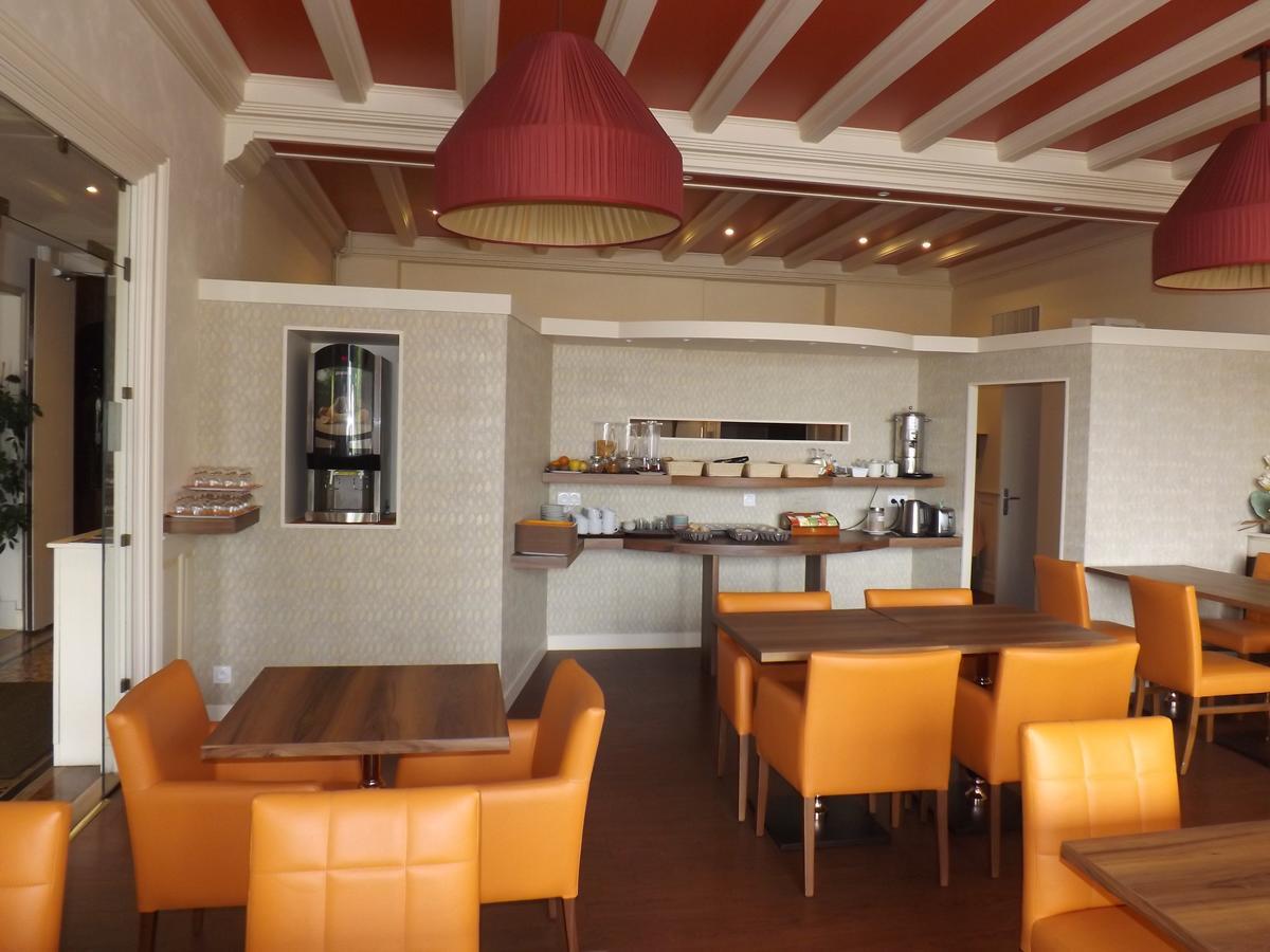 Hotel Restaurant Le Parc Moulins  Extérieur photo